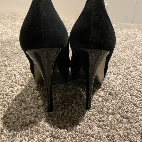 Steve Madden Black Suede Caryssa Heels - Picture 4 of 7